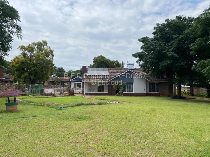 3 Bedroom House for Sale in Ilanda, Bulawayo