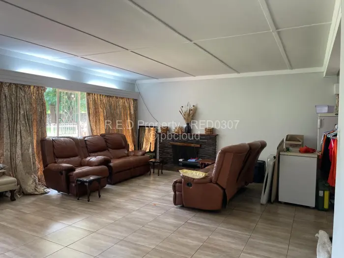 3 Bedroom House for Sale in Ilanda, Bulawayo