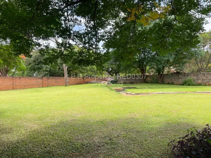 3 Bedroom House for Sale in Ilanda, Bulawayo