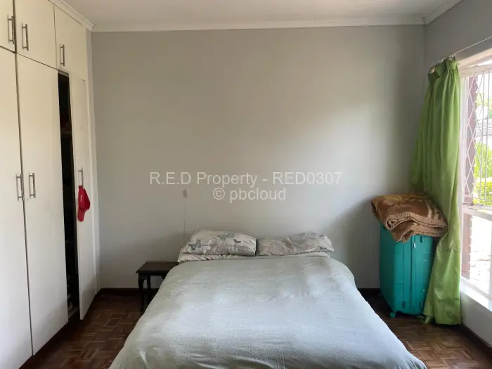3 Bedroom House for Sale in Ilanda, Bulawayo