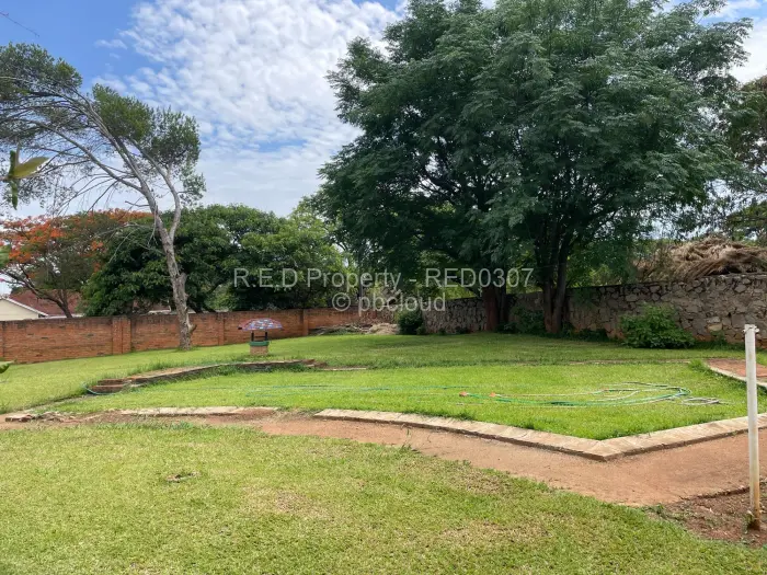 3 Bedroom House for Sale in Ilanda, Bulawayo