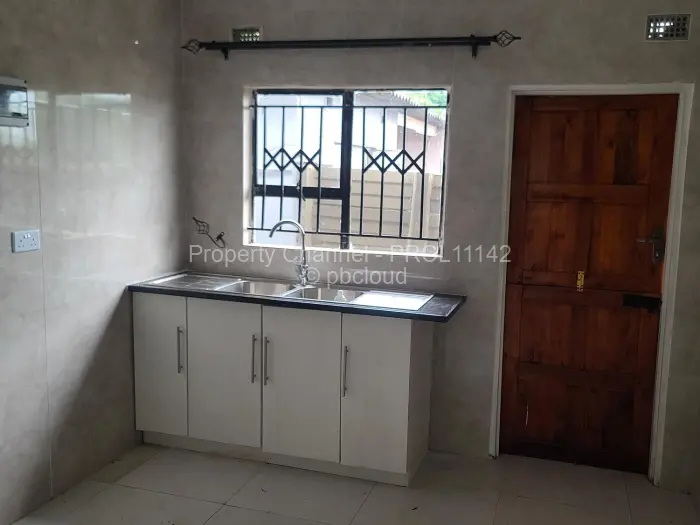 4 Bedroom House to Rent in Highfield, Harare