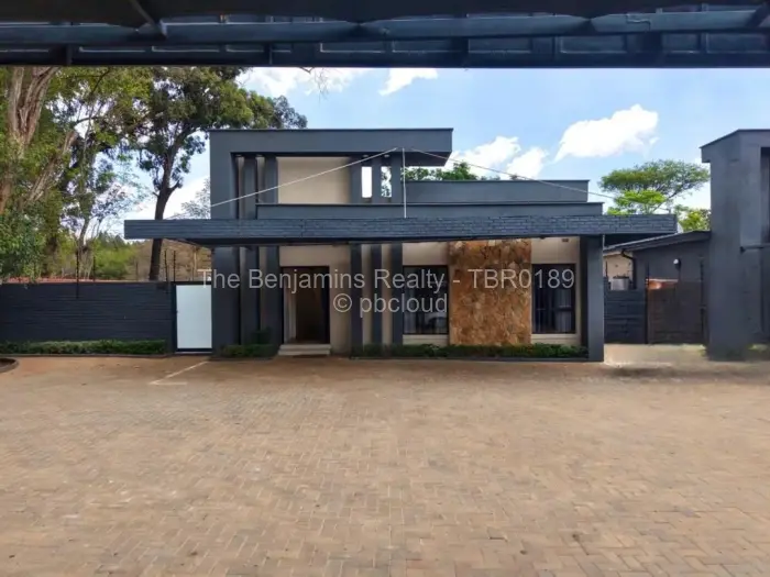 Townhouse/Cluster for Sale in Mount Pleasant, Harare