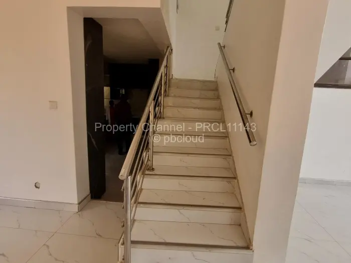 5 Bedroom House for Sale in Carrick Creagh Estate, Harare