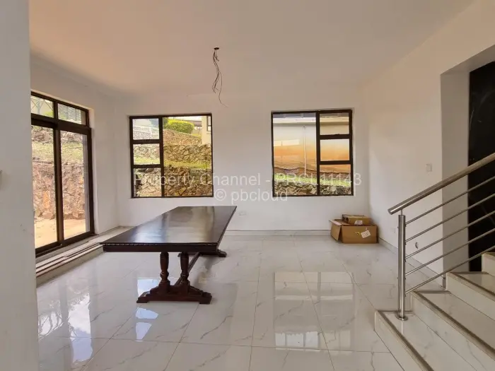 5 Bedroom House for Sale in Carrick Creagh Estate, Harare