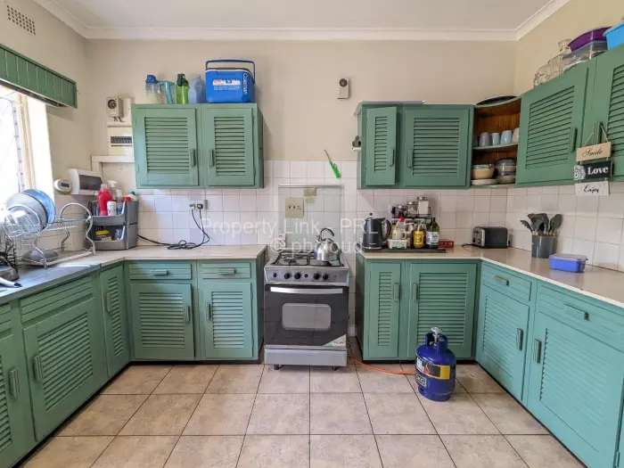 Flat/Apartment to Rent in Greystone Park, Harare