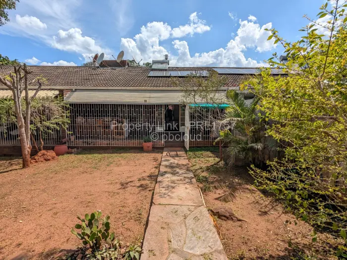 Flat/Apartment to Rent in Greystone Park, Harare