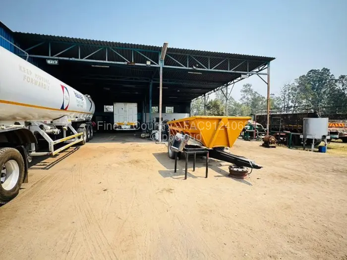 Warehouse/Industrial to Rent in Waterfalls, Harare