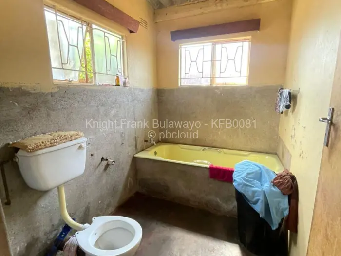 4 Bedroom House for Sale in Nkulumane, Bulawayo