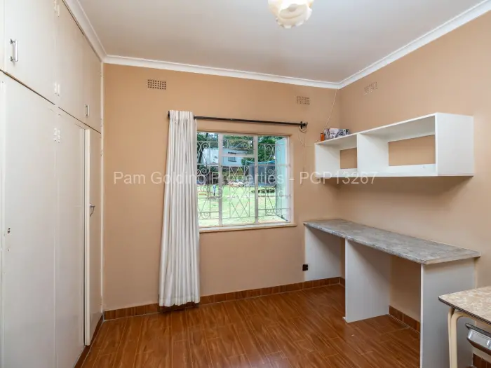 7 Bedroom House for Sale in Rolf Valley, Harare