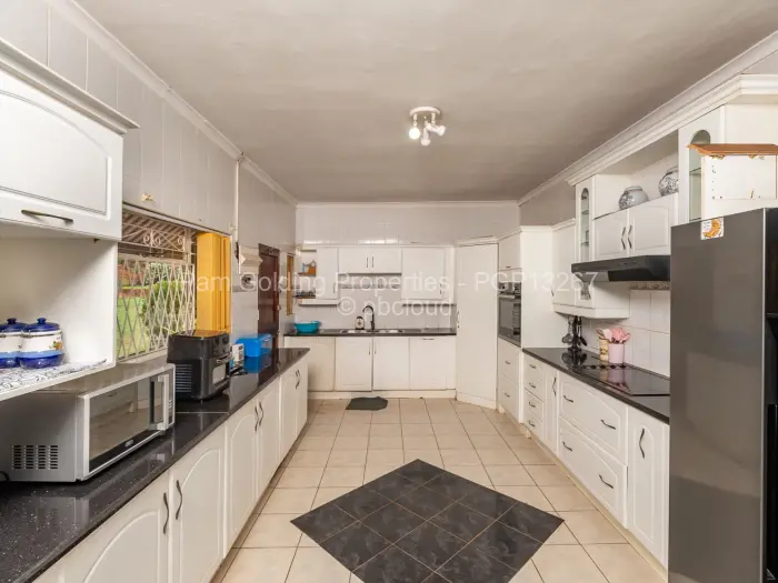 7 Bedroom House for Sale in Rolf Valley, Harare