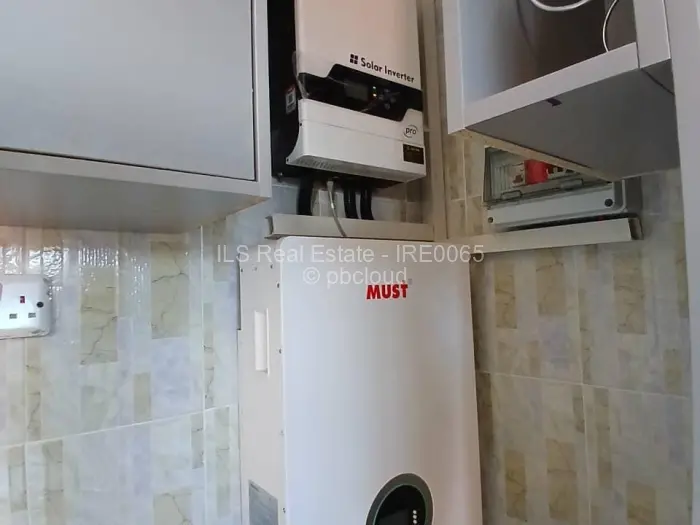 3 Bedroom Cottage/Garden Flat for Sale in Kadoma, Kadoma