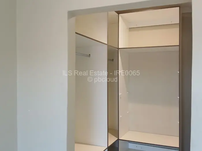 3 Bedroom Cottage/Garden Flat for Sale in Kadoma, Kadoma