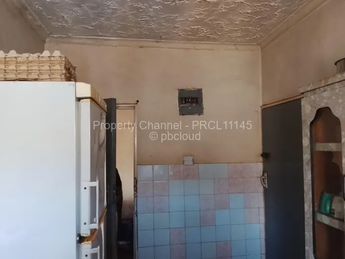 5 Bedroom House for Sale in Chitungwiza, Chitungwiza
