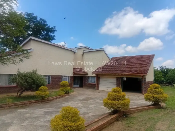 4 Bedroom House for Sale in Borrowdale West, Harare