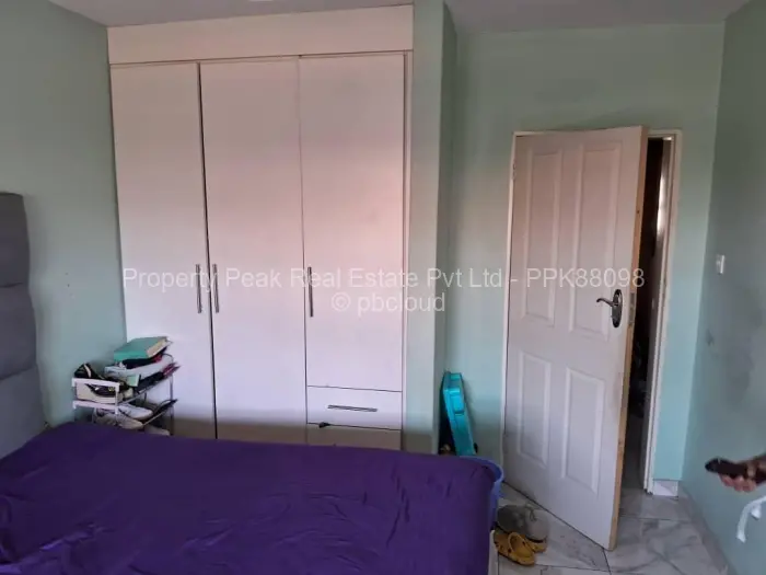 4 Bedroom House for Sale in Mabvazuva Estates, Ruwa