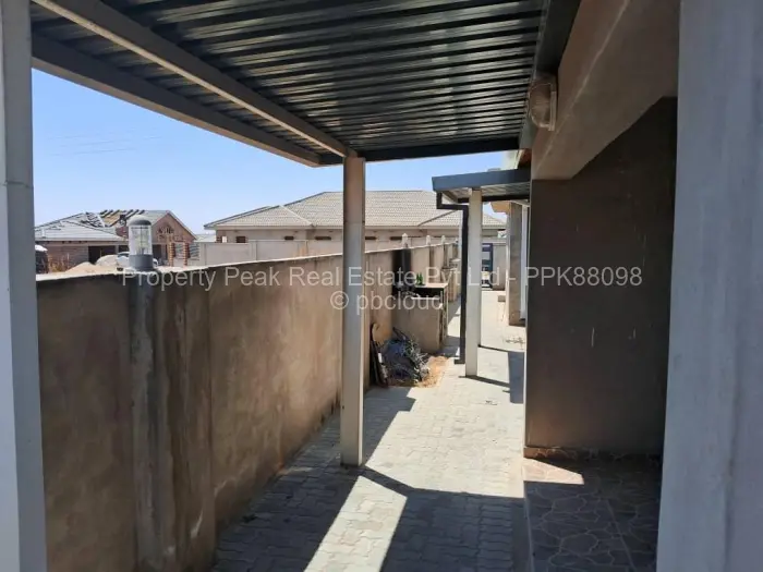 4 Bedroom House for Sale in Mabvazuva Estates, Ruwa