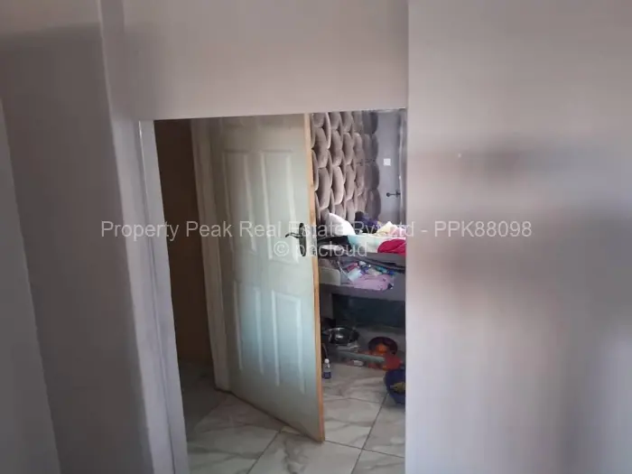 4 Bedroom House for Sale in Mabvazuva Estates, Ruwa