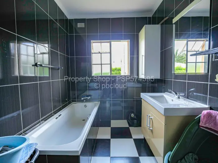 Townhouse/Cluster for Sale in Mandara, Harare