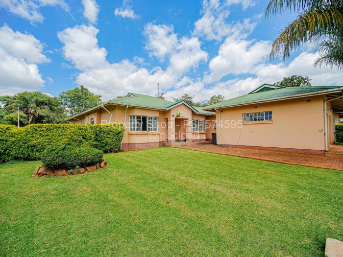 Townhouse/Cluster for Sale in Mandara, Harare