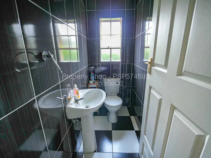 Townhouse/Cluster for Sale in Mandara, Harare