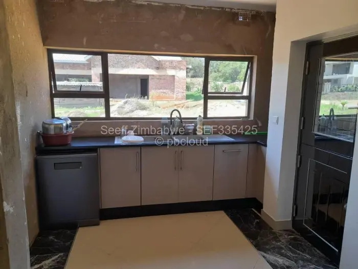 Townhouse/Cluster for Sale in Quinnington, Harare