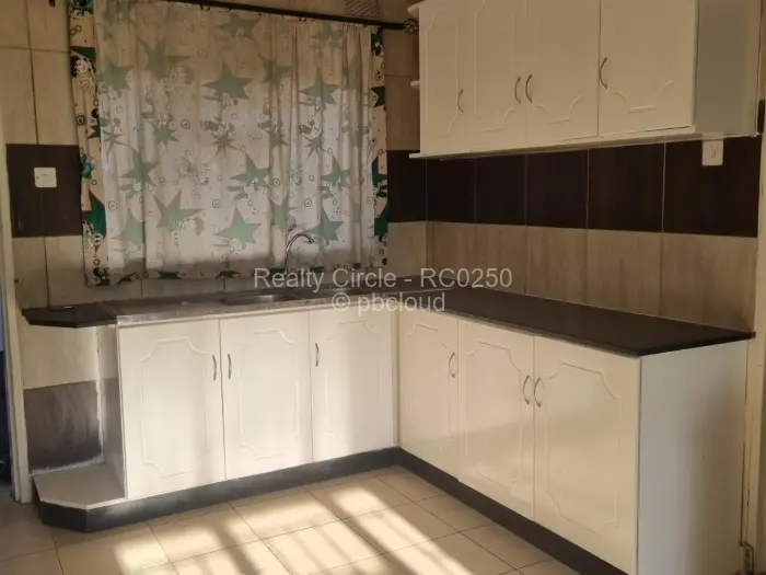 4 Bedroom House to Rent in Mount Pleasant