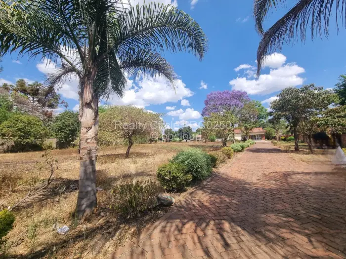 4 Bedroom House to Rent in Mount Pleasant