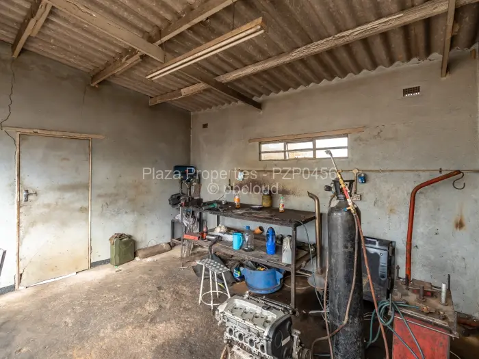 Industrial Stand for Sale in Ruwa, Ruwa