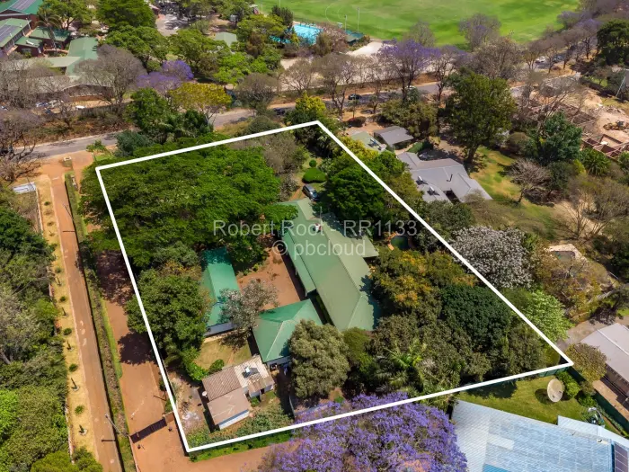 6 Bedroom House for Sale in Chisipite, Harare