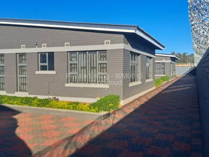 Townhouse/Cluster to Rent in Westgate, Harare