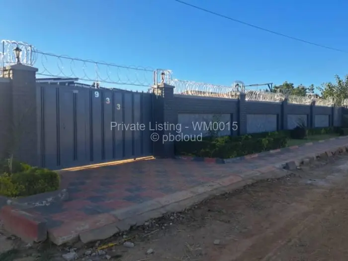 Townhouse/Cluster to Rent in Westgate, Harare