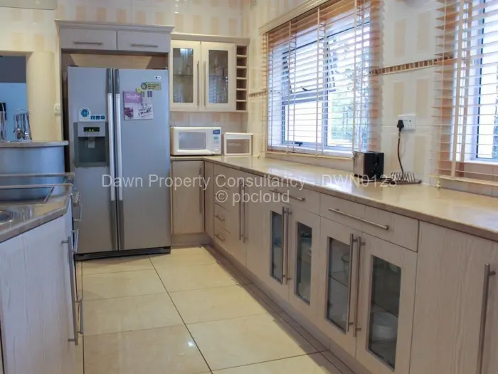 Townhouse/Cluster to Rent in Helensvale, Harare