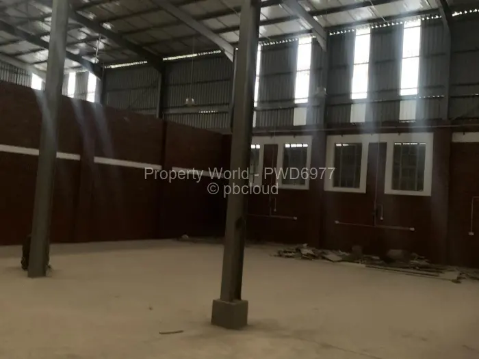 Warehouse/Industrial to Rent in Waterfalls, Harare