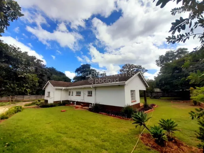 3 Bedroom House to Rent in Chisipite