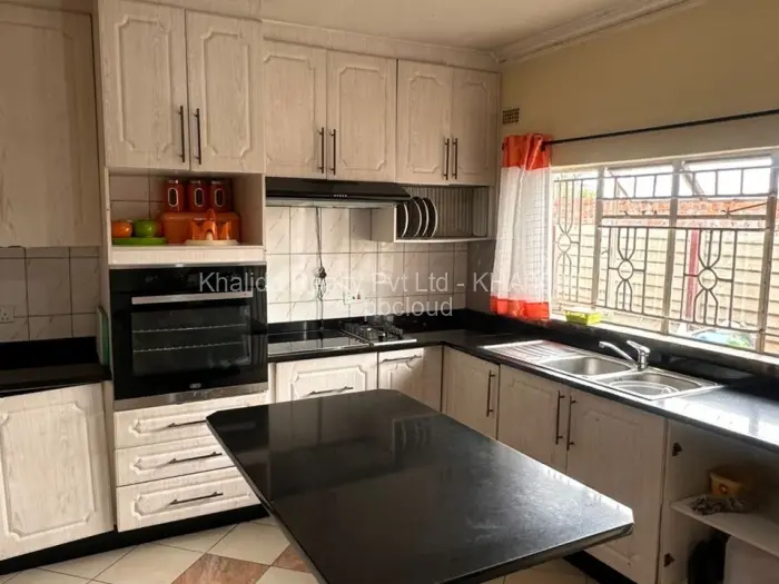 4 Bedroom House for Sale in Glen View, Harare