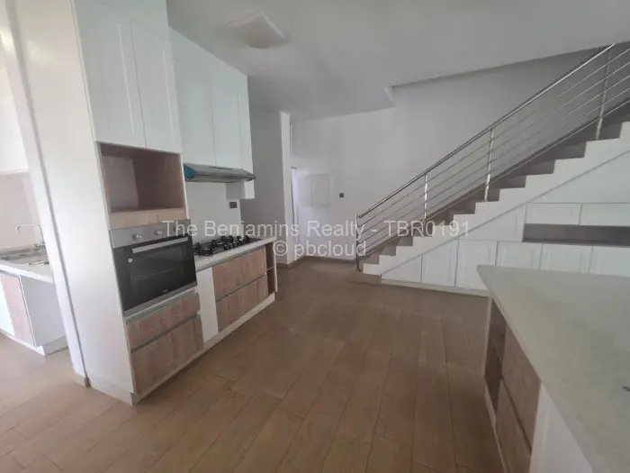 Townhouse/Cluster to Rent in Avondale, Harare