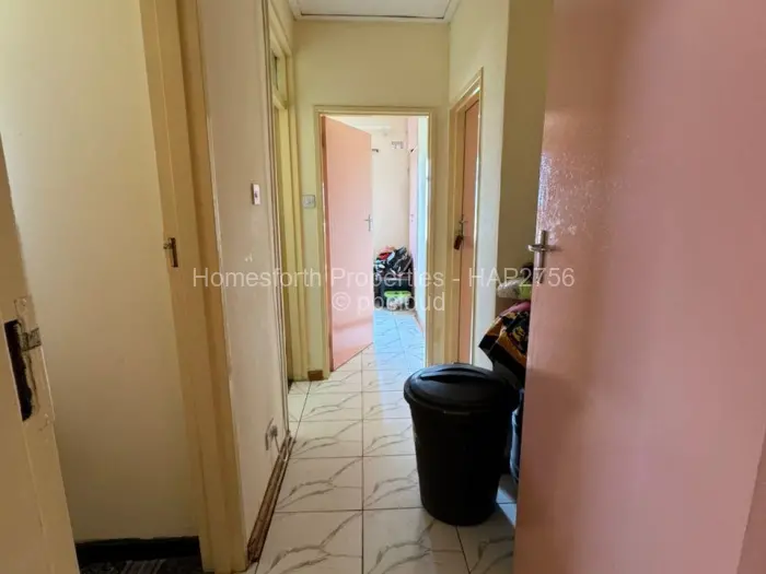 Flat/Apartment to Rent in Zimre Park