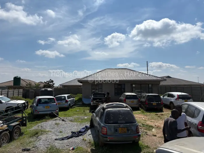 2 Bedroom House for Sale in Sandton Park, Harare