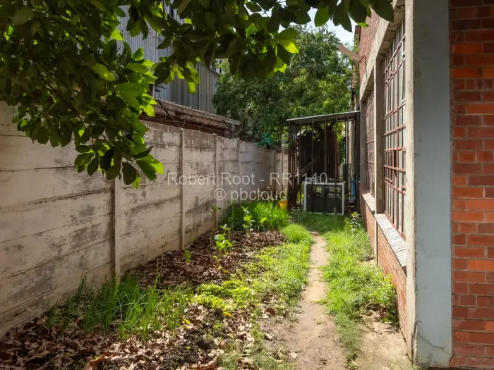 Warehouse/Industrial for Sale in Ardbennie, Harare