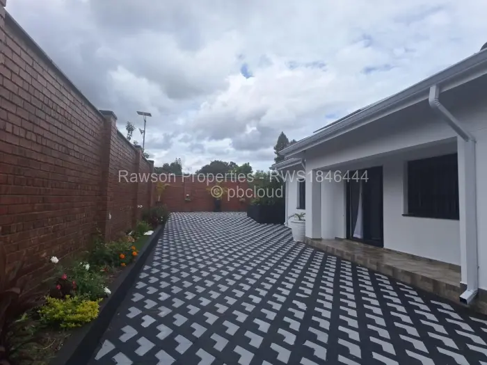 Townhouse/Cluster to Rent in Greendale