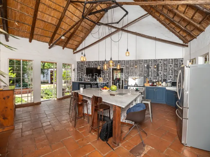 6 Bedroom House for Sale in Shawasha Hills, Harare