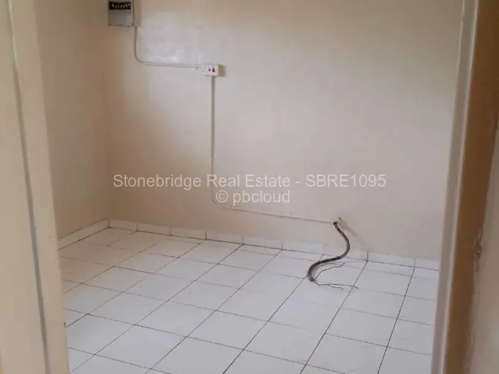 2 Bedroom House to Rent in Sunning Hill, Bulawayo