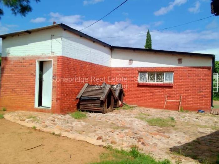 2 Bedroom House to Rent in Sunning Hill, Bulawayo