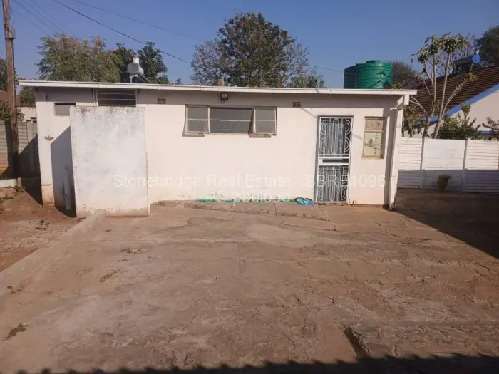 3 Bedroom House for Sale in Paddonhurst, Bulawayo