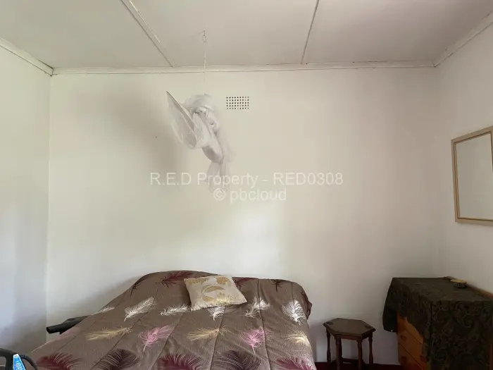 5 Bedroom House for Sale in Suburbs, Bulawayo