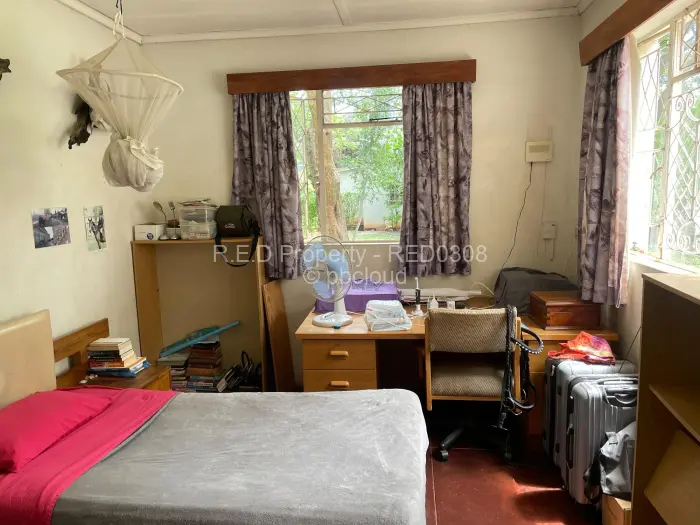 5 Bedroom House for Sale in Suburbs, Bulawayo