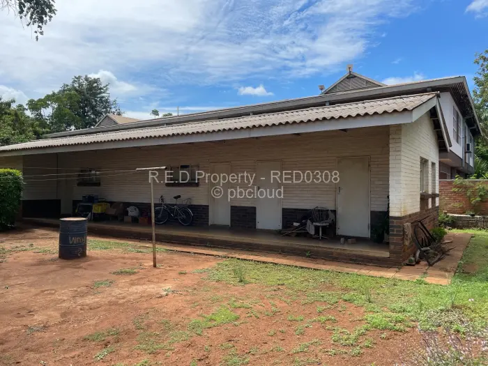 5 Bedroom House for Sale in Suburbs, Bulawayo