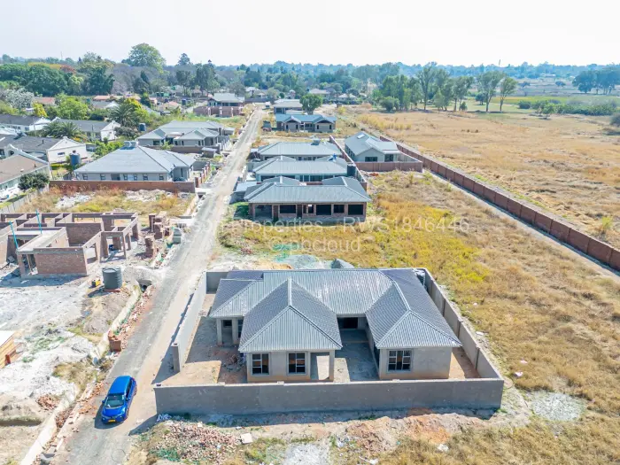 Townhouse/Cluster for Sale in Greendale North, Harare