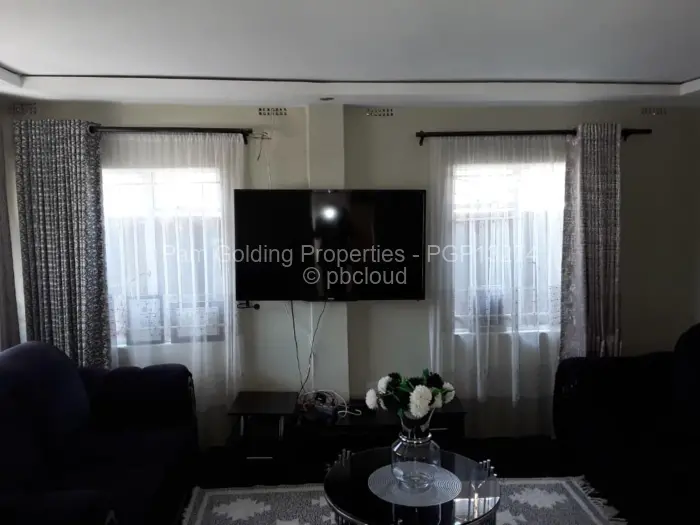 4 Bedroom House for Sale in Chitungwiza, Chitungwiza